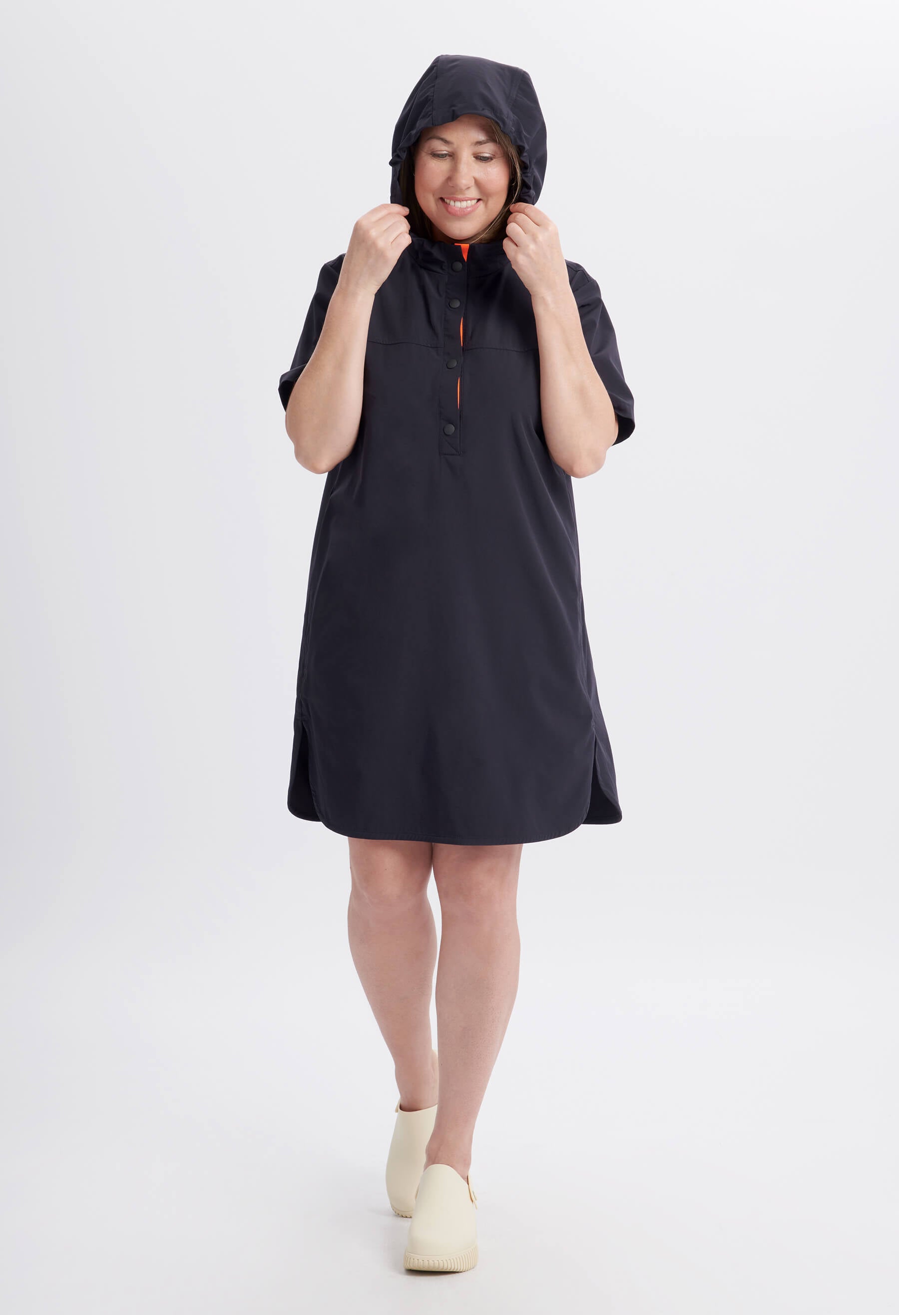 Alvin - Robe ajustable à manches courtes - Noir