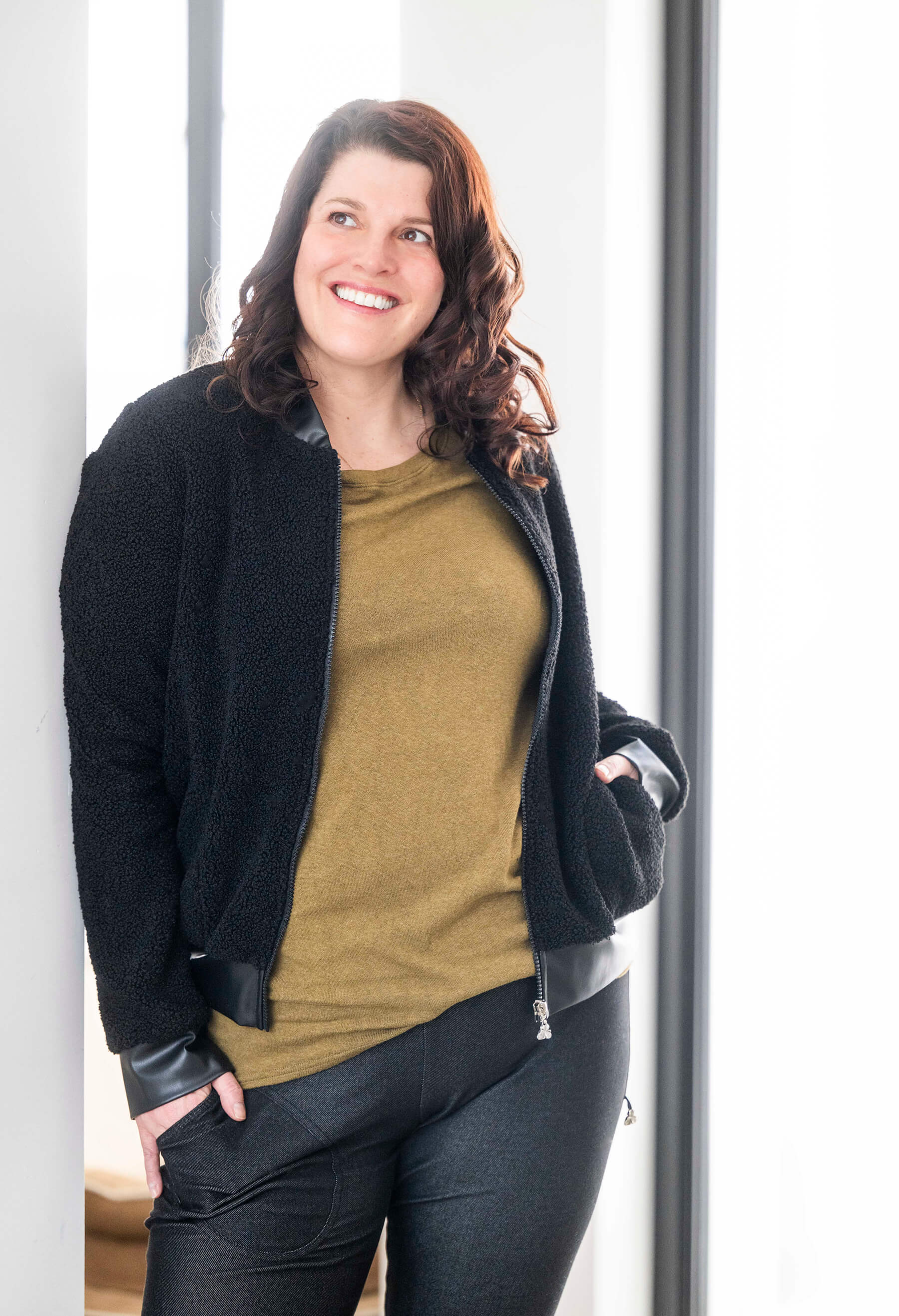 Alba - Veste bomber en sherpa avec touches de cuir vegan