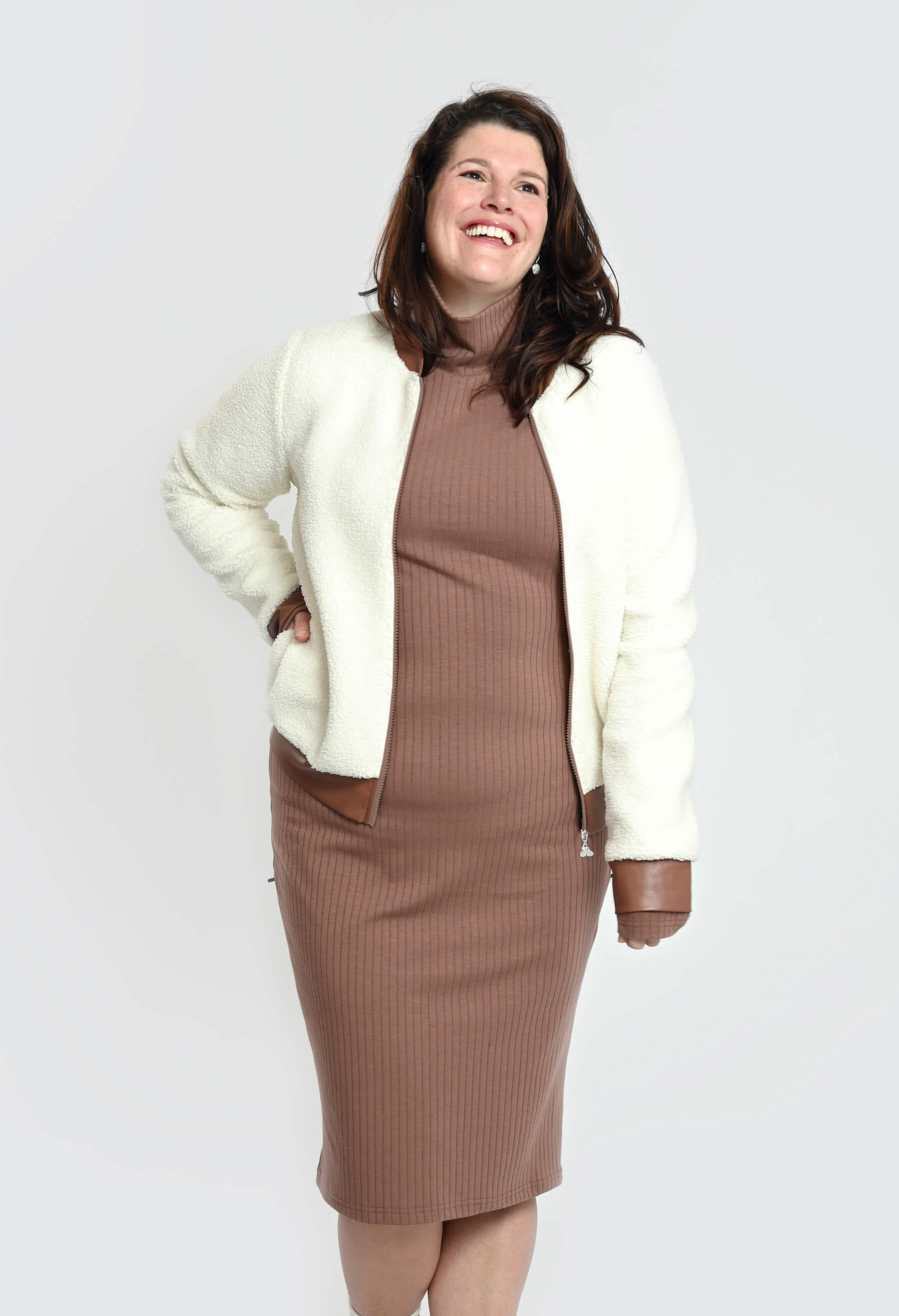 Rebeka - Robe col montant manche longue