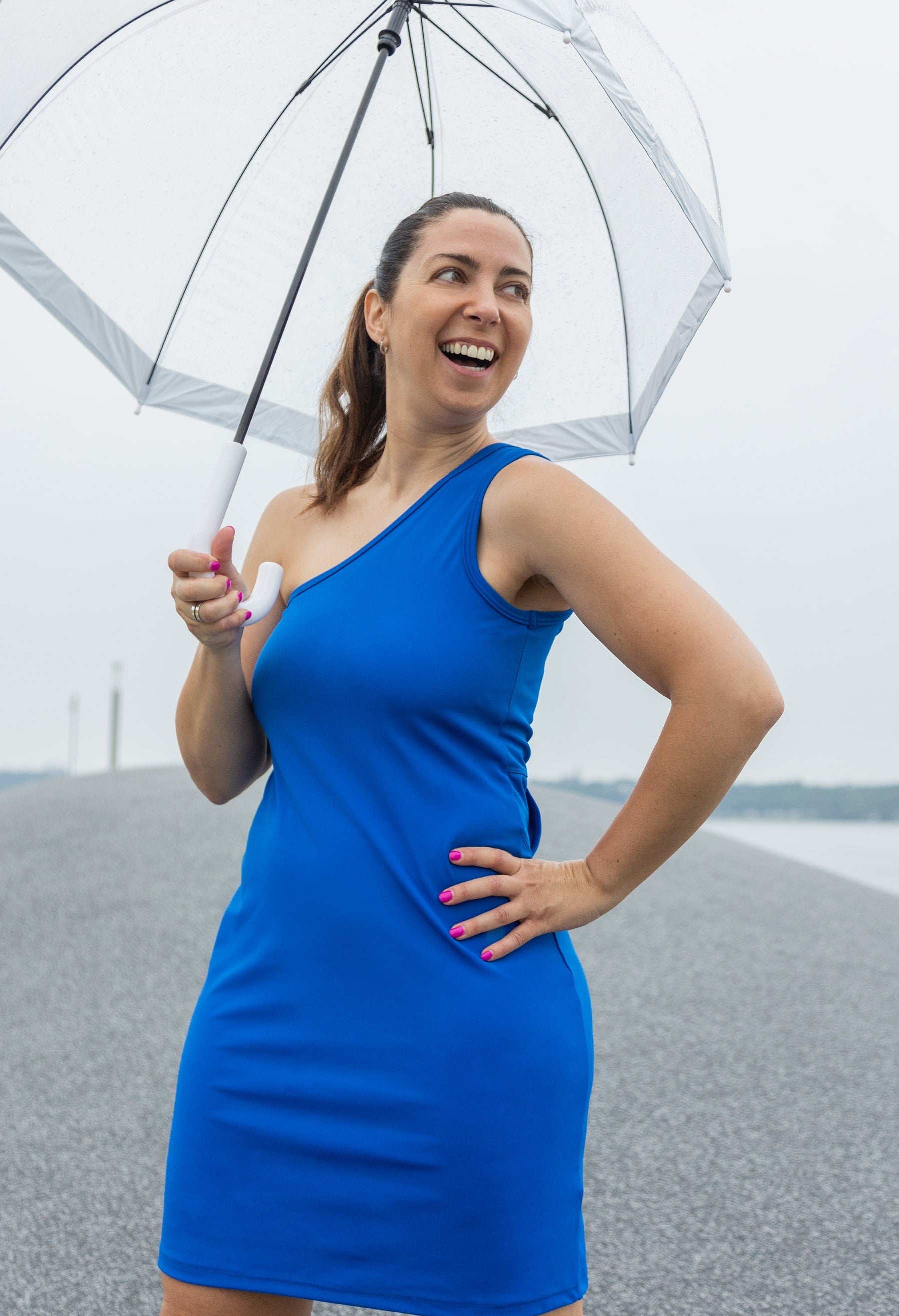 Cléopatre - Robe sur une épaule