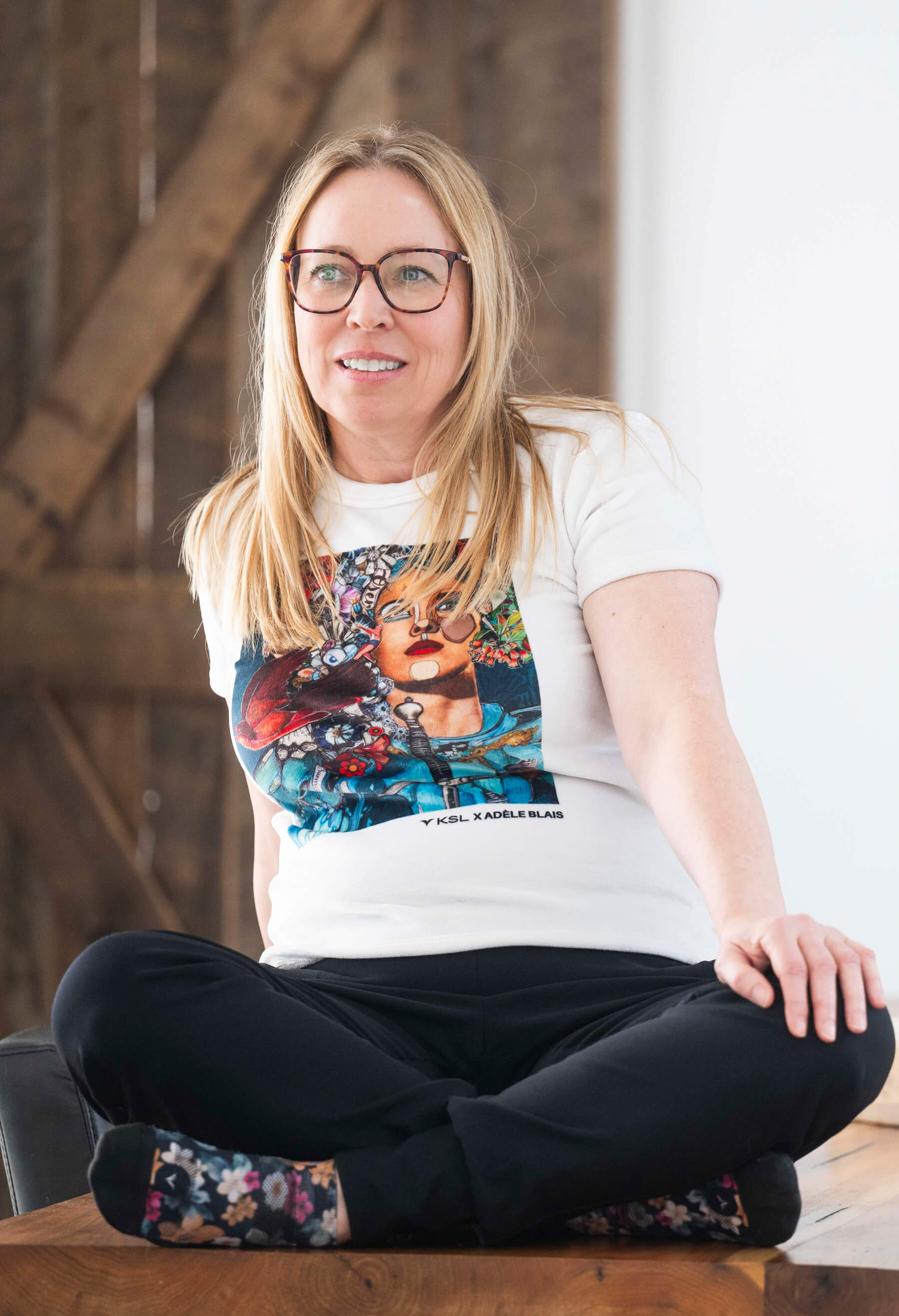 KSL X Adèle Blais : une collaboration inspirante pour le projet FORTES et ses chandails Idola mettant en lumière des femmes qui ont marqué l'histoire, dont Jeanne d'Arc