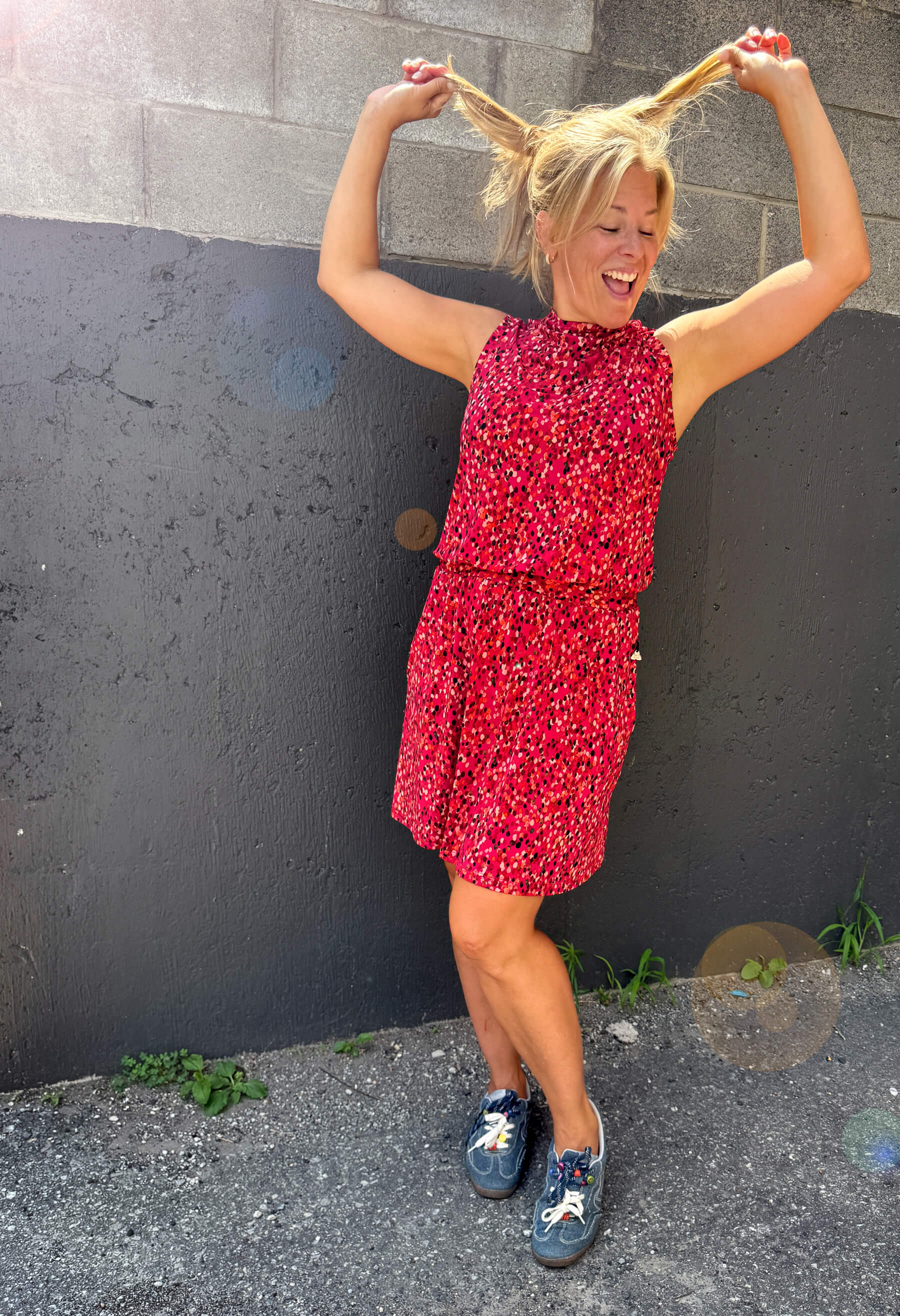 Lauria - Robe sans manche avec col haut et élastique à la taille