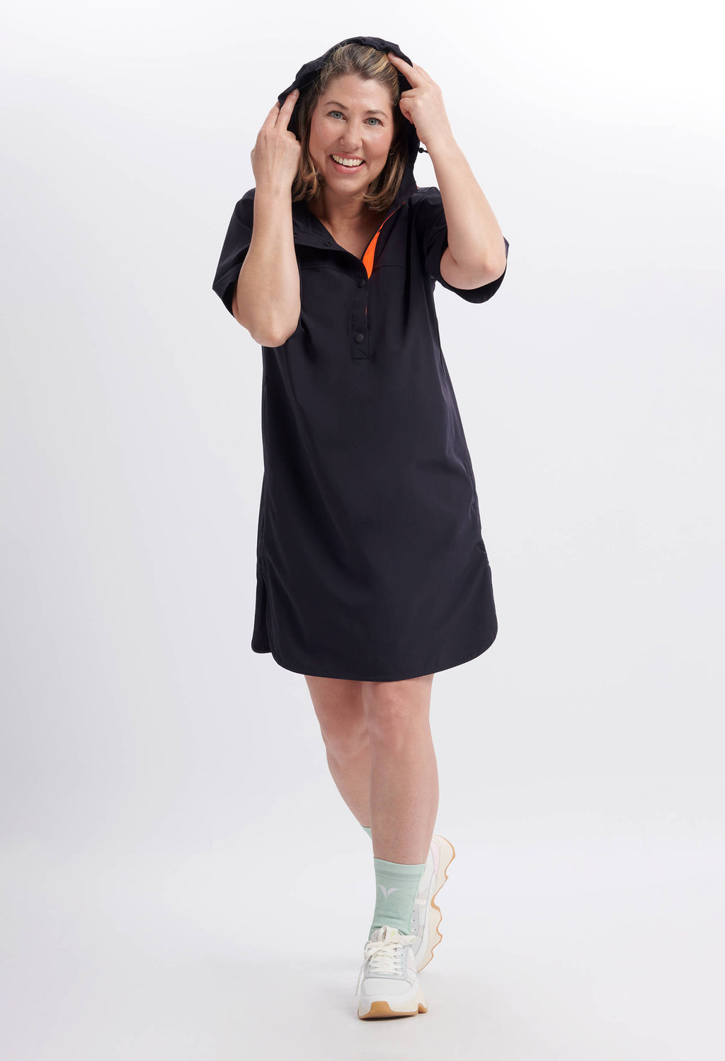 Alvin - Robe ajustable à manches courtes - Noir