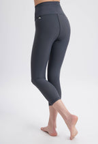 Angelina - High Waisted Capri Leggings