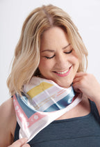 Foulard carré à imprimé géométrique