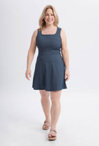 June - Sleeveless square neckline dress