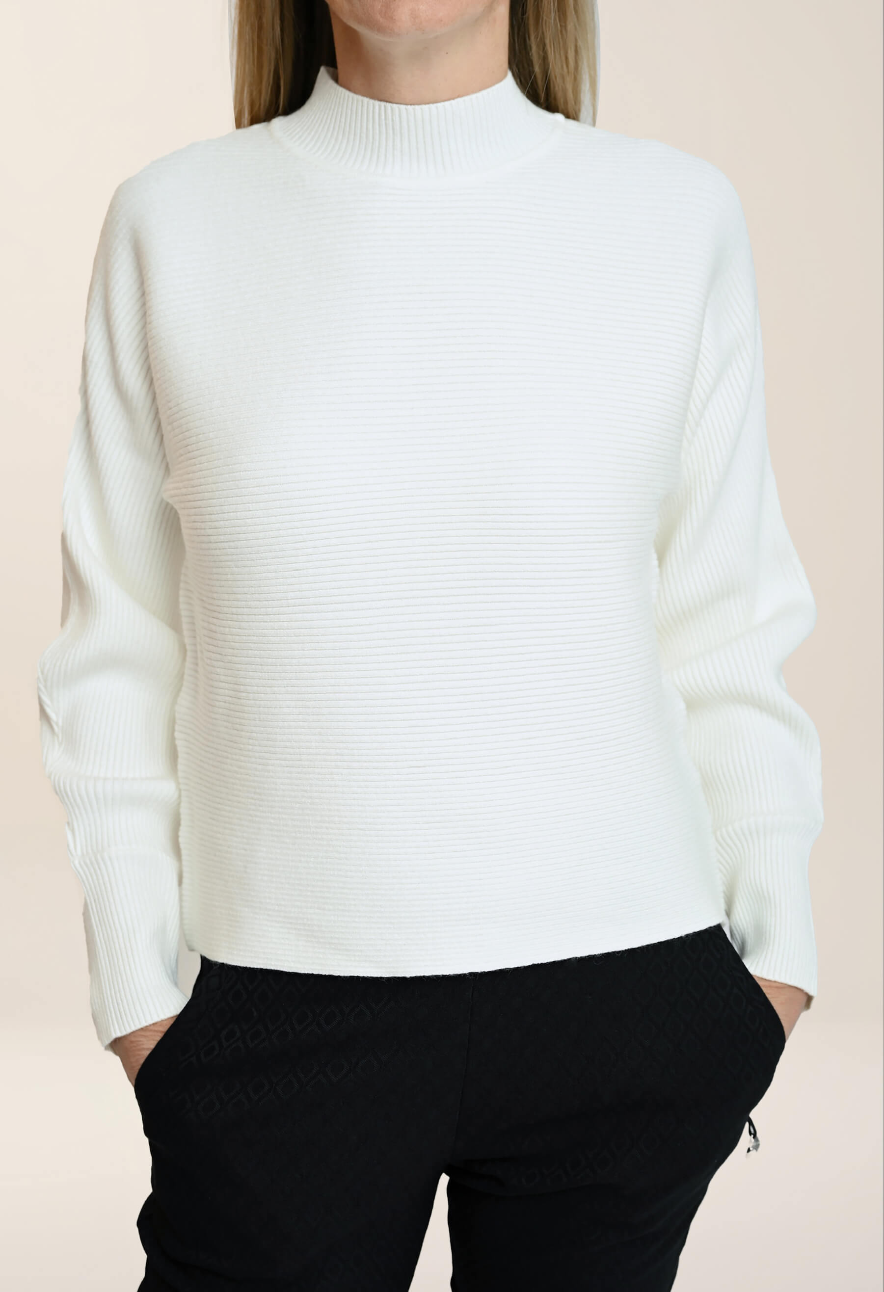 Léna - Ribbed high-neck sweater