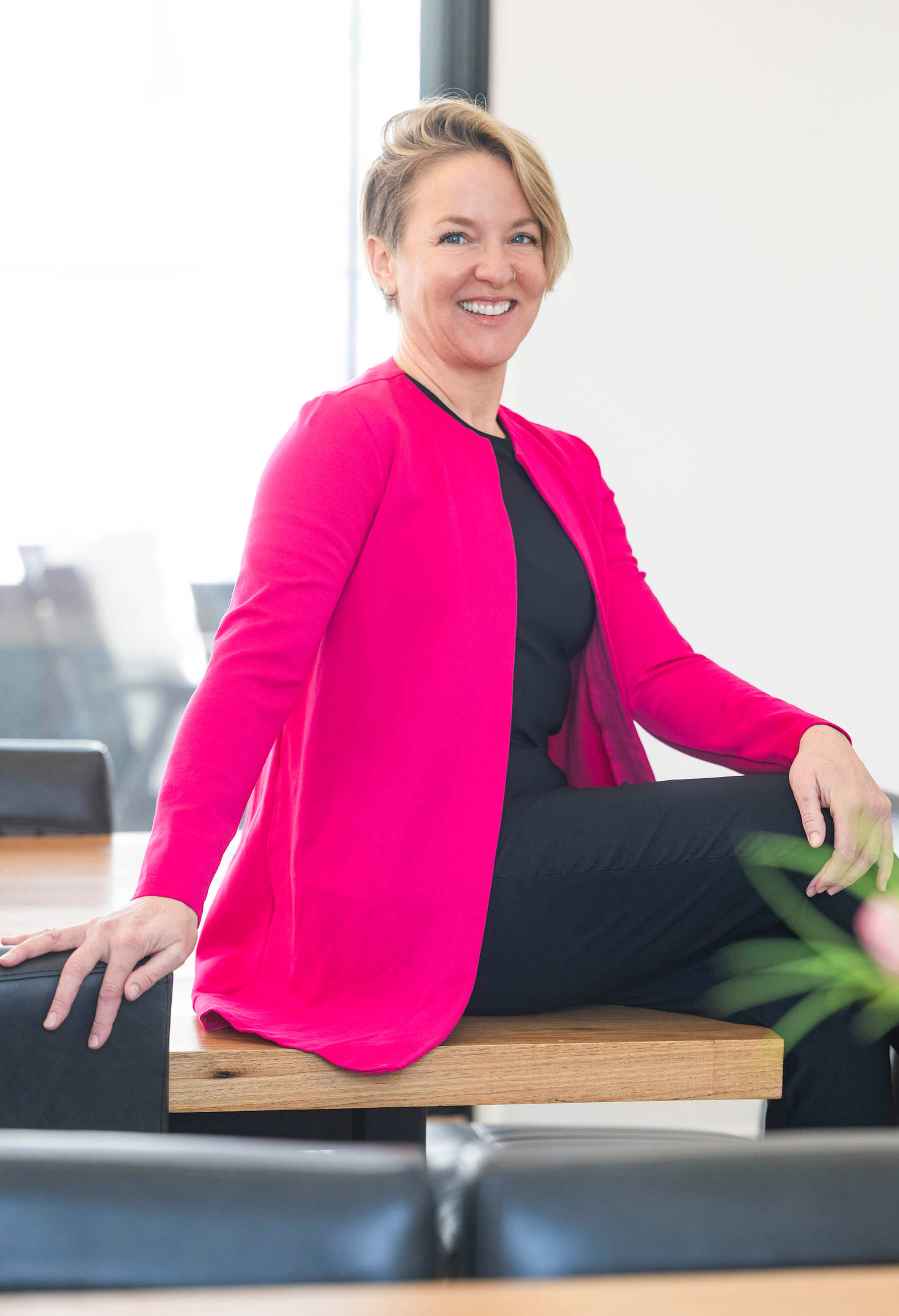 Juliana- Veste longue et élégante avec poches latérales