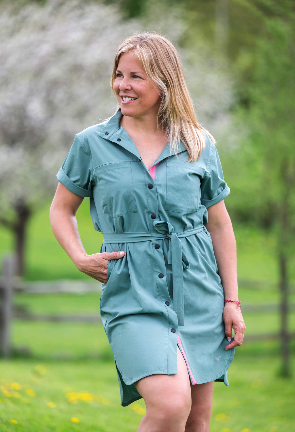 Olie - Robe chemise avec ceinture