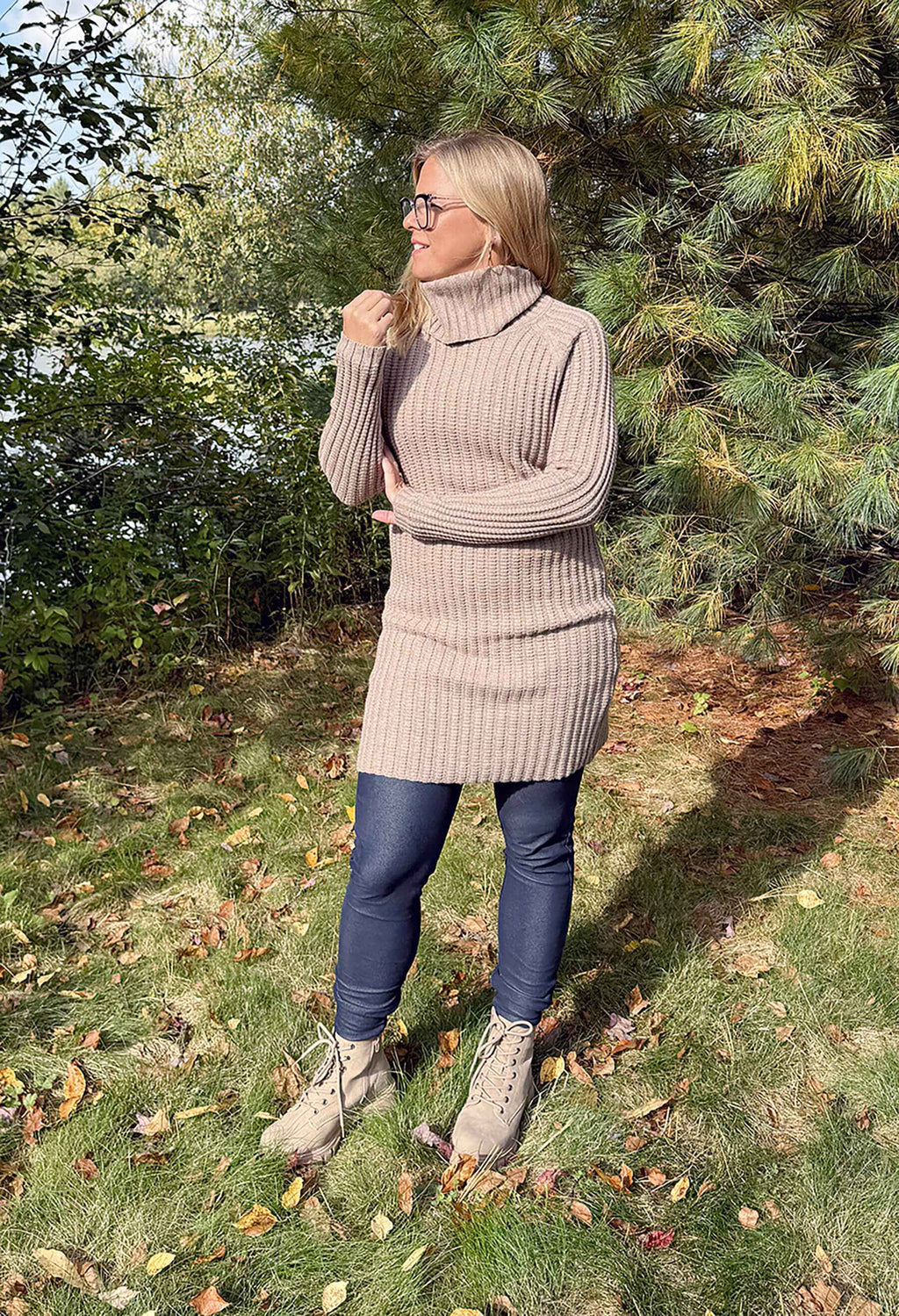 Tania : Robe a col roulé en tricot