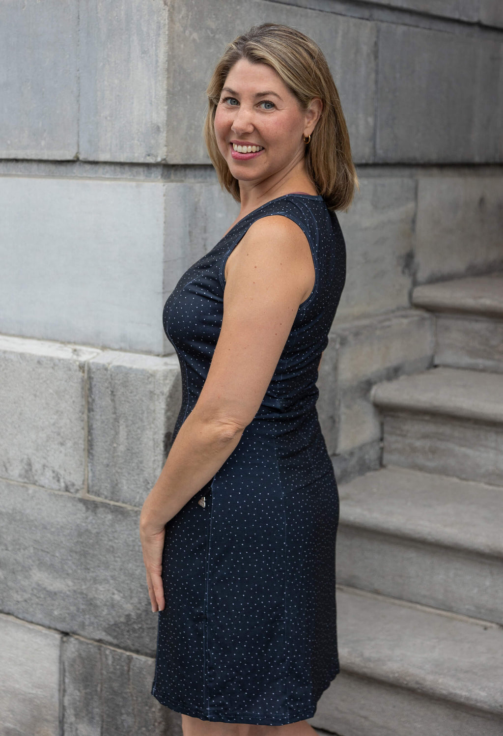 Vivia - Short sleeveless dress