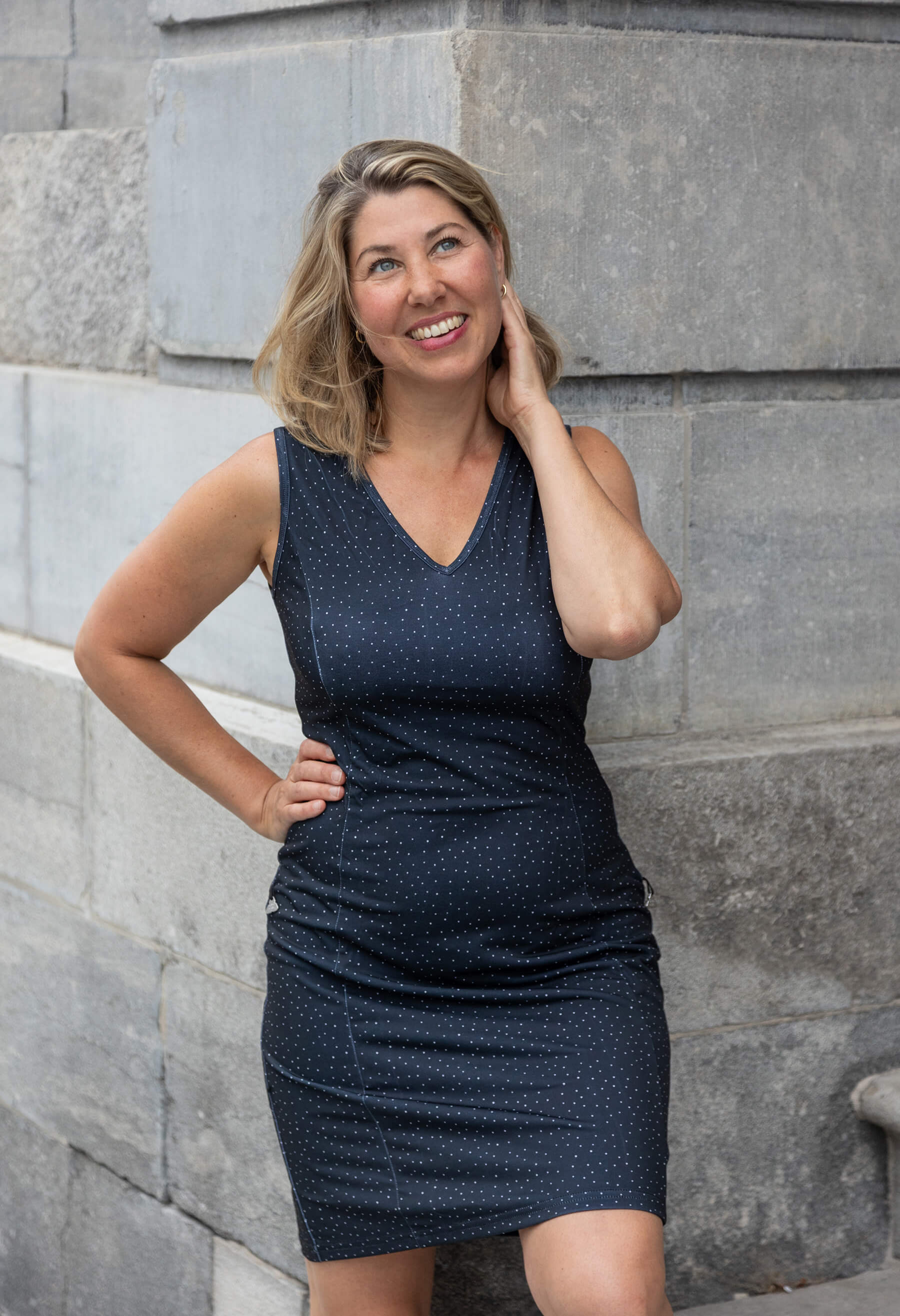 Vivia - Short sleeveless dress