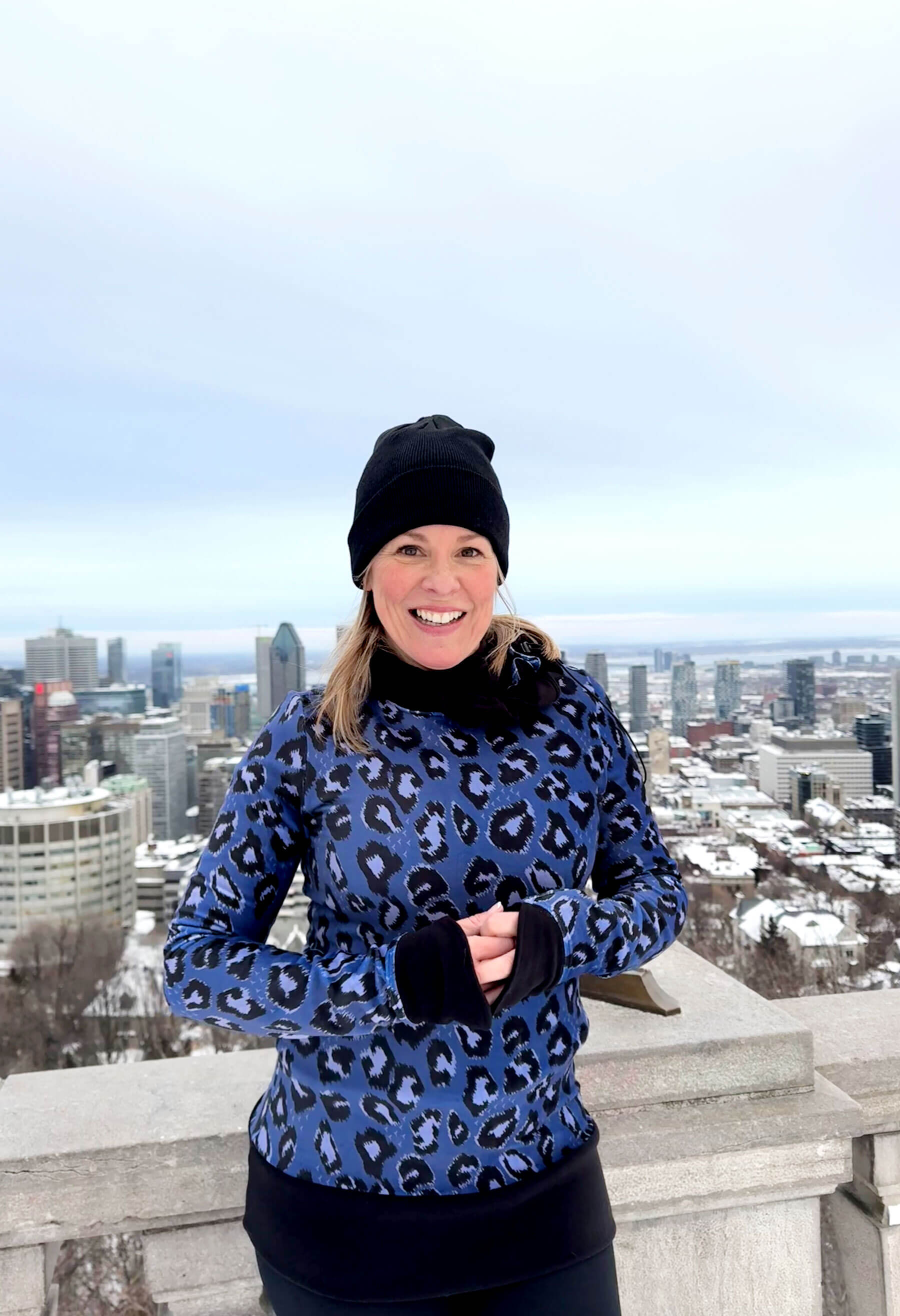 Bianca - Chandail à capuchon et manches longues - collection Coeur de Lion