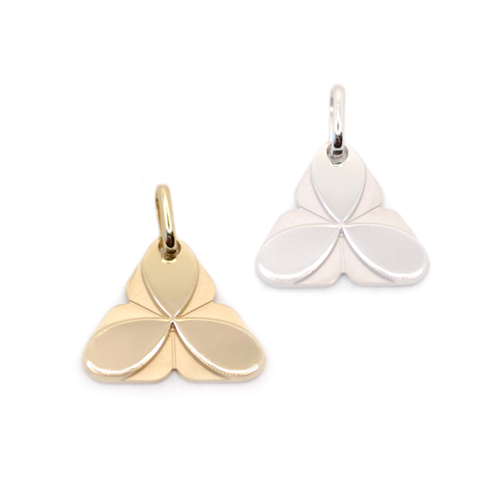 Médaillon "Déploie tes ailes"