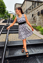 Susan - Sleeveless Printed Dress