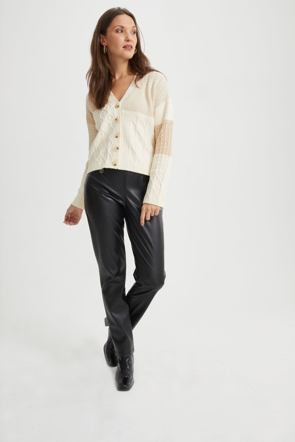 Cardigan patchwork en maille torsadée